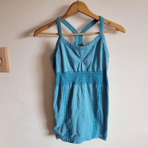 ATHLETA Racerback Athletic Tank Top Built in Bra Blue Medium - Picture 1 of 8